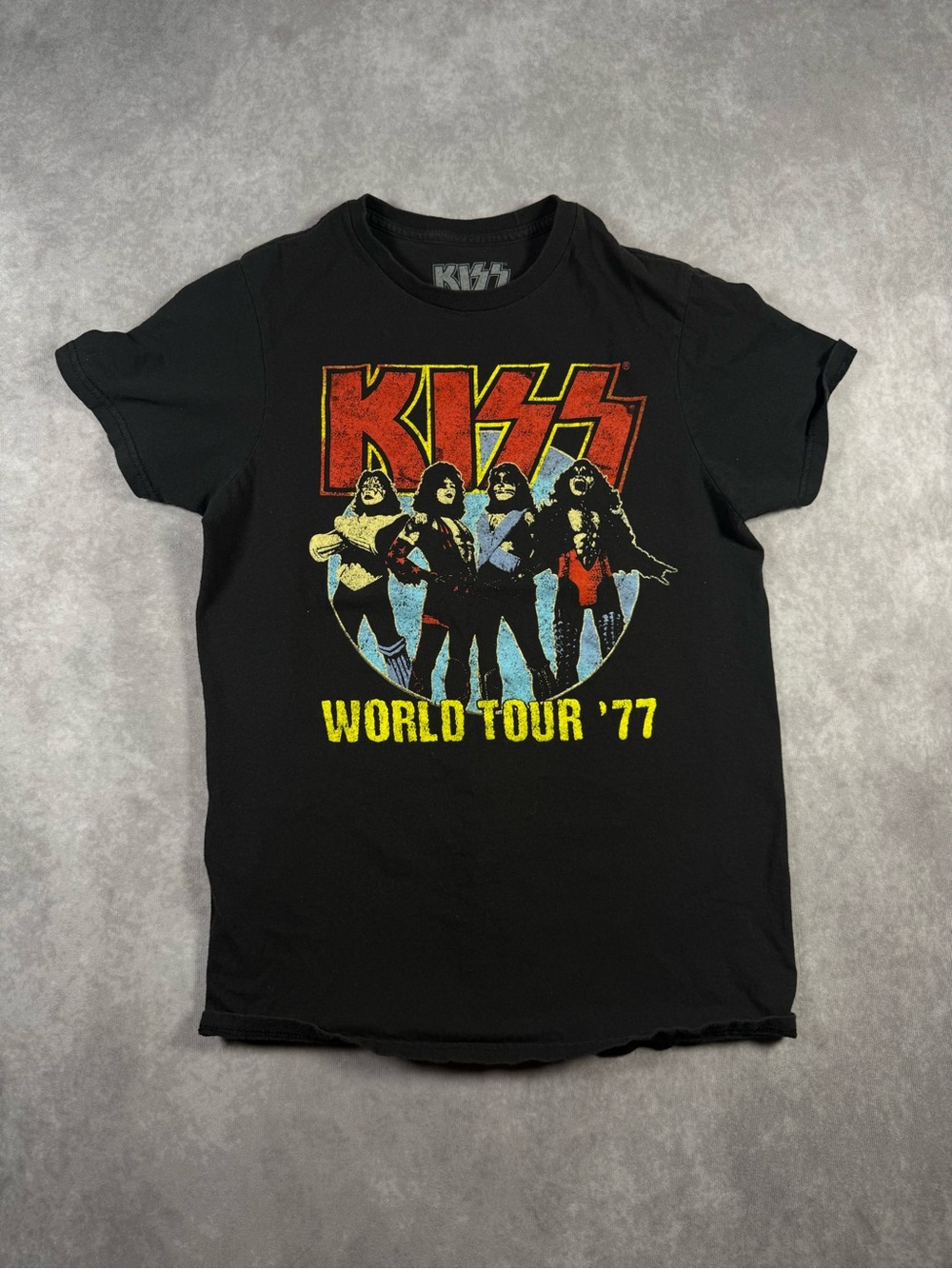 KISS Black "World Tour '77" Graphic Men’s Tee Size Small
